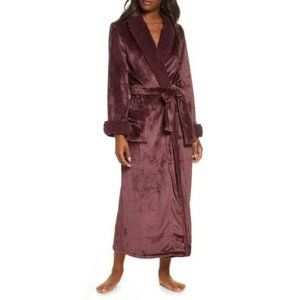 Natori Burgundy Plush Robe